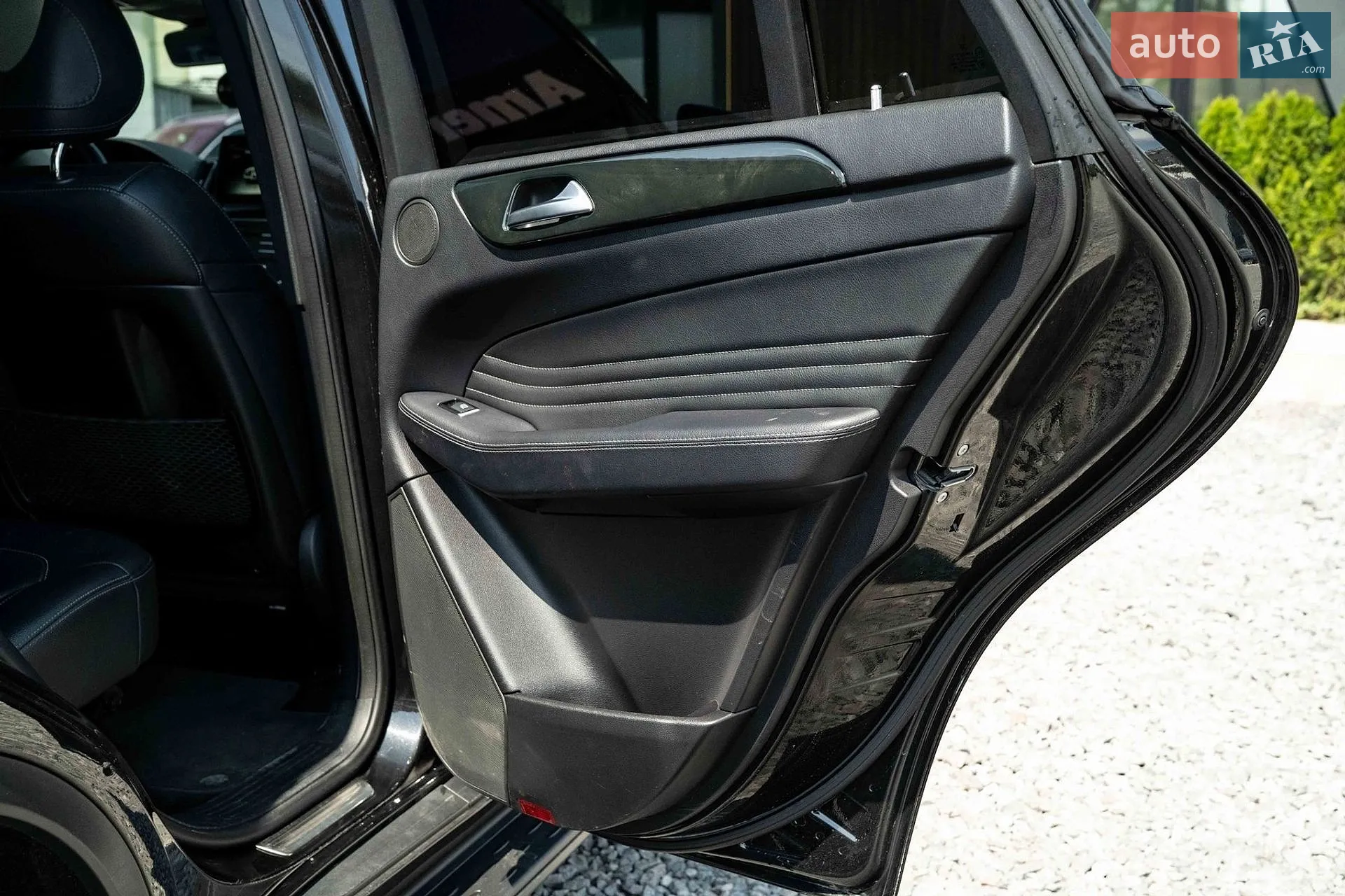 2016 Mercedes-Benz GLE - мініатюра 43