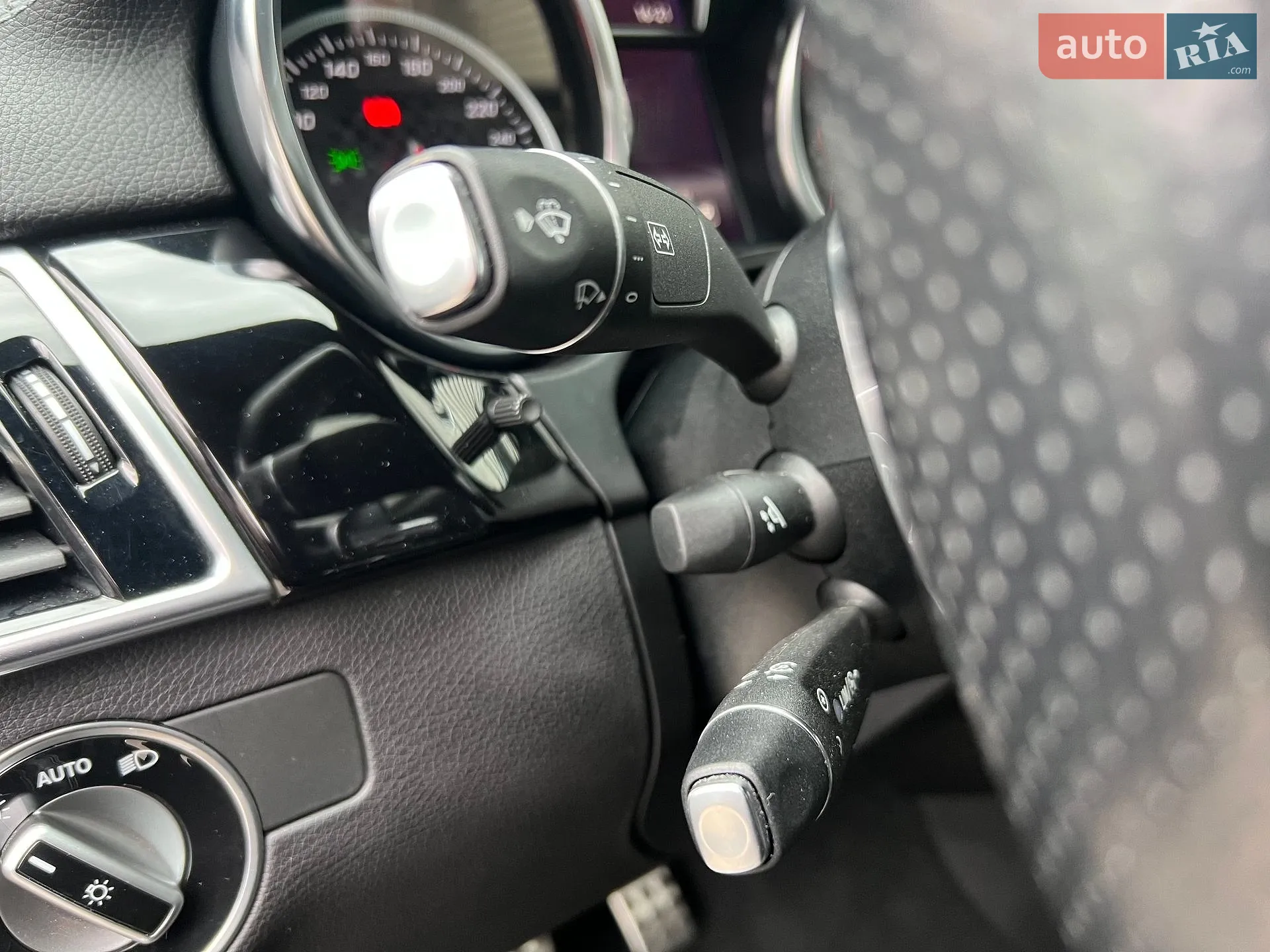 2015 Mercedes-Benz GLE - мініатюра 33