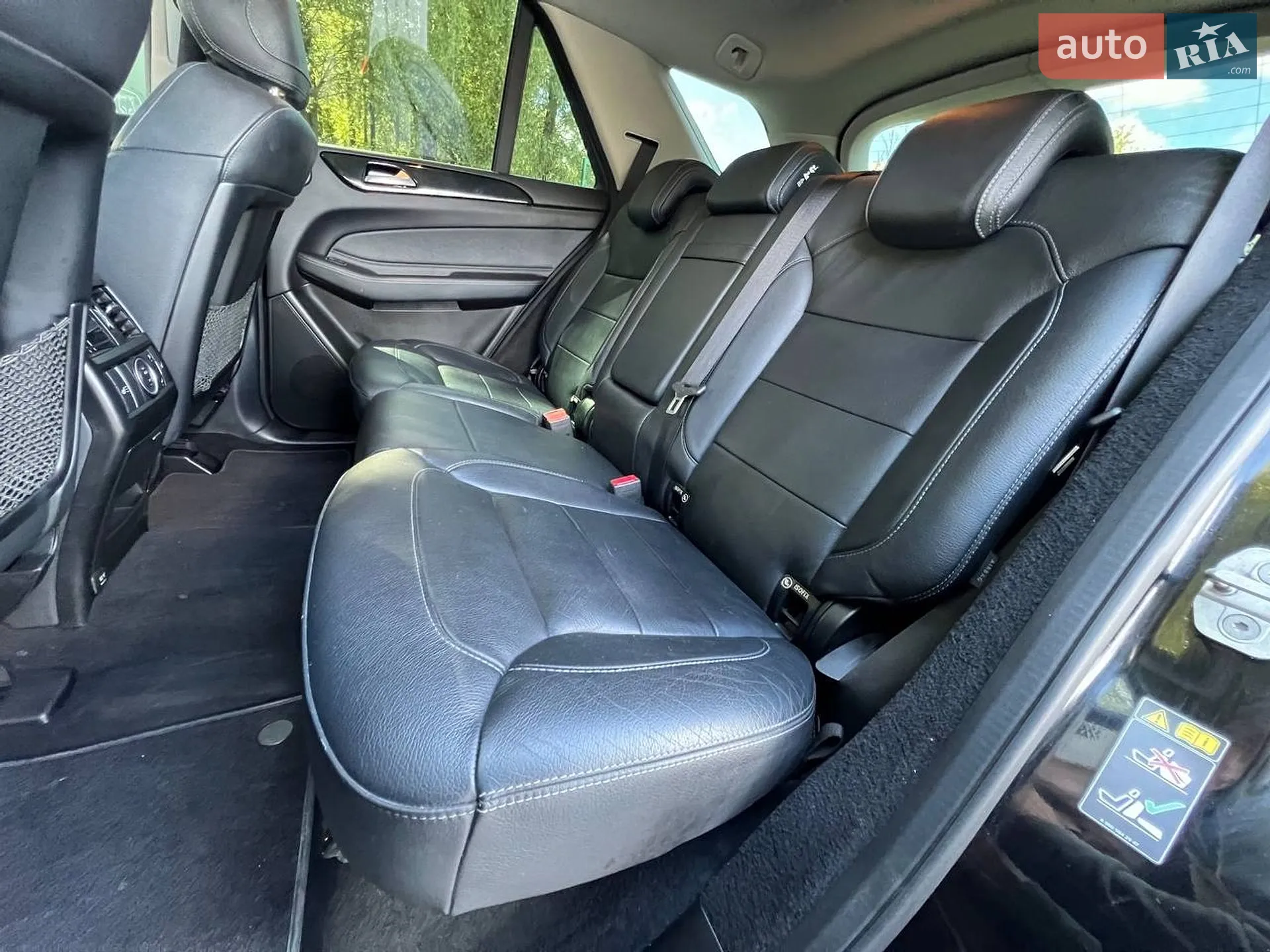 2016 Mercedes-Benz GLE - мініатюра 29