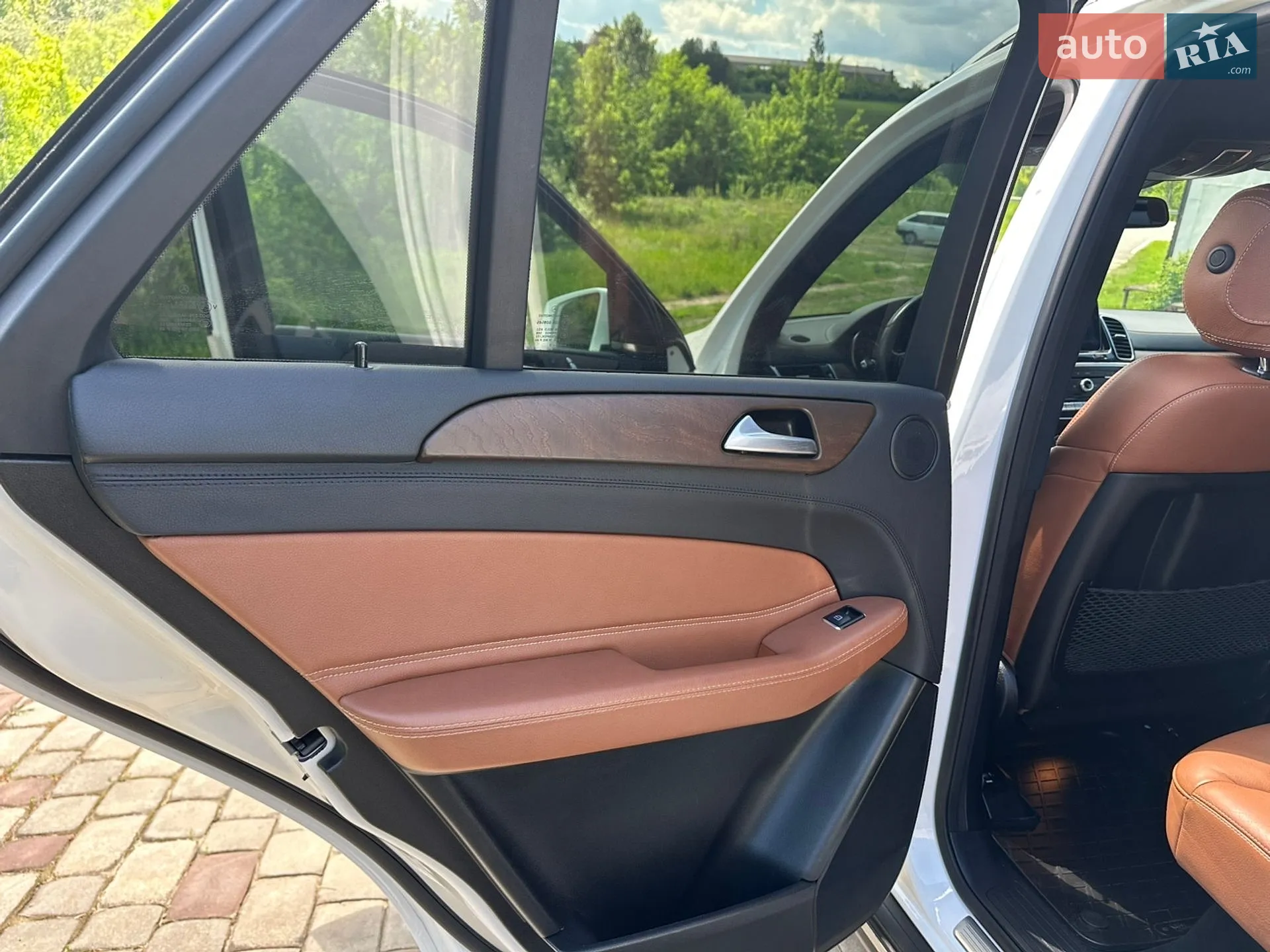 2017 Mercedes-Benz GLE - мініатюра 32