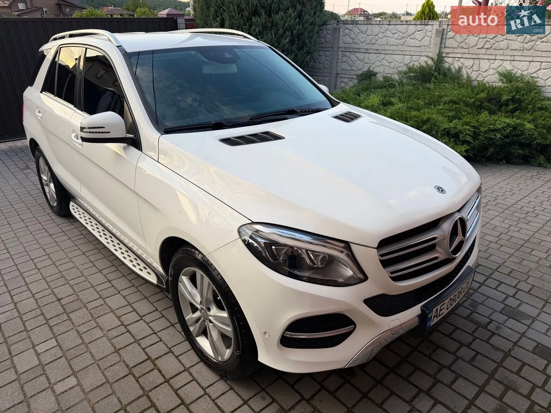 2017 Mercedes-Benz GLE - мініатюра 3