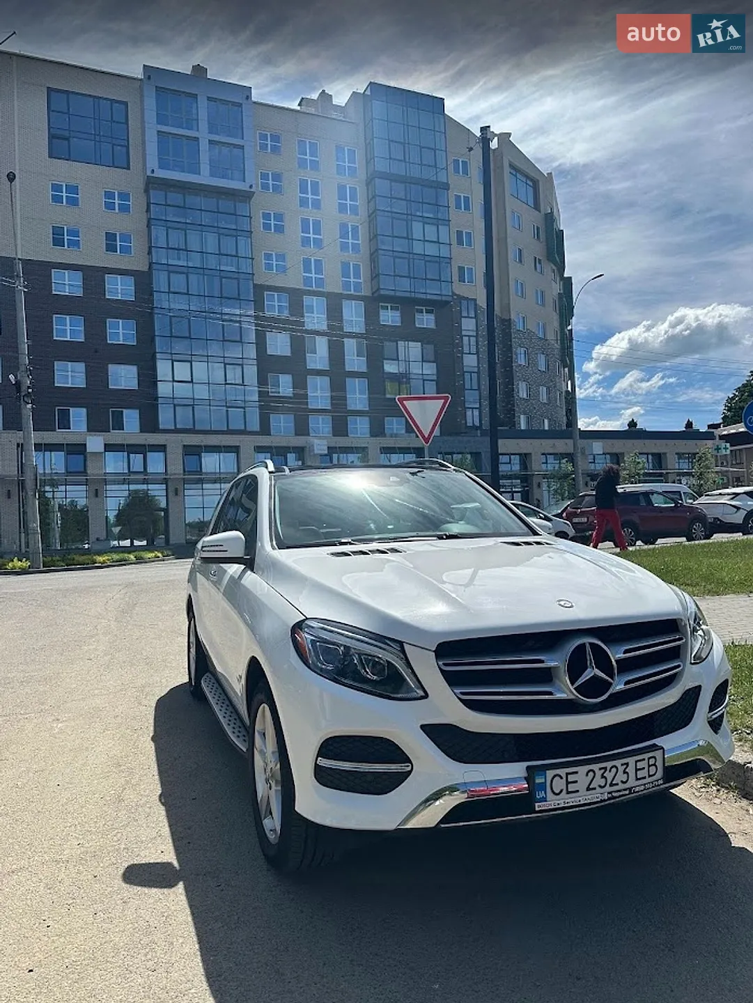 2016 Mercedes-Benz GLE - мініатюра 2