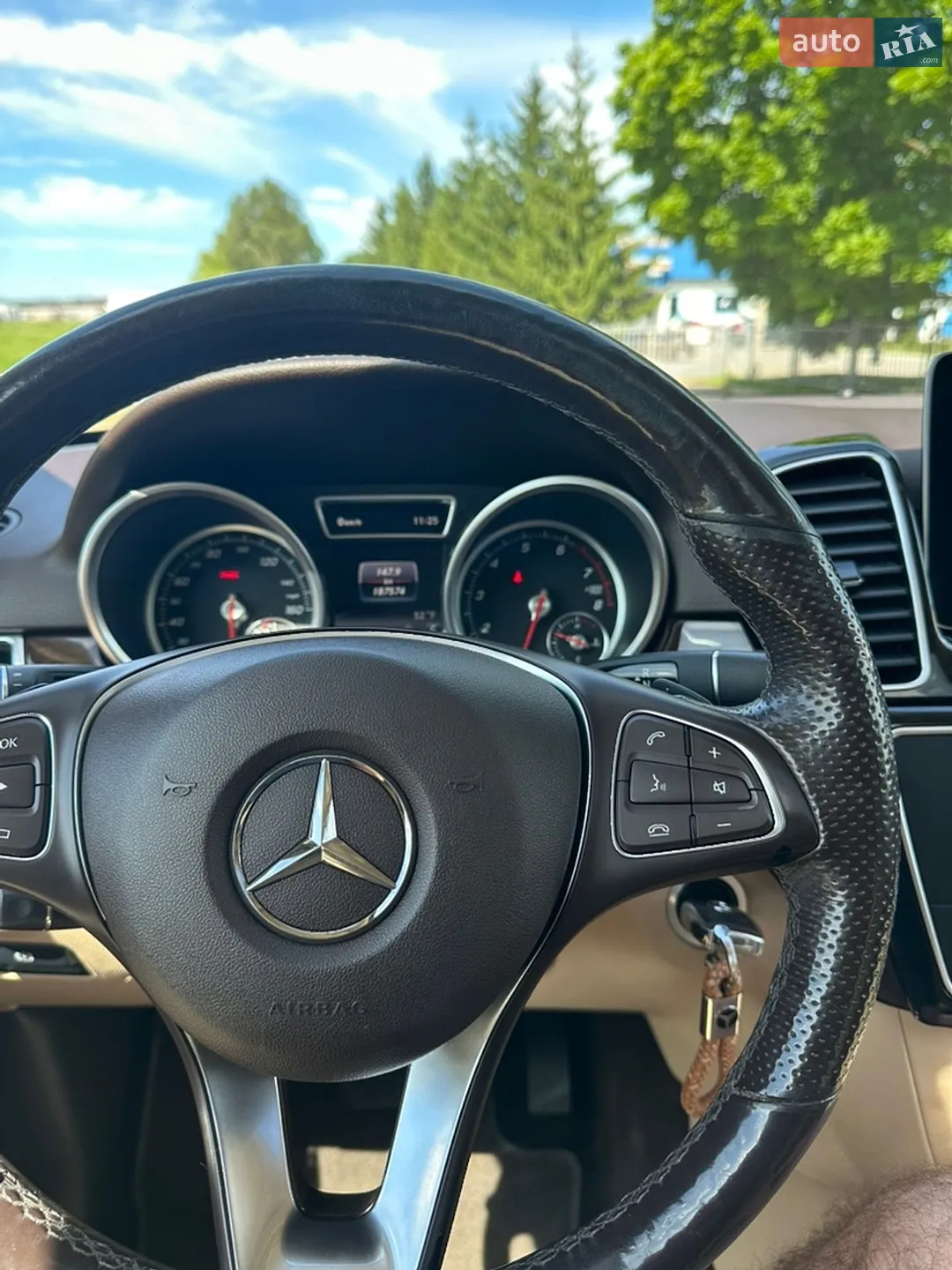 2016 Mercedes-Benz GLE - мініатюра 17