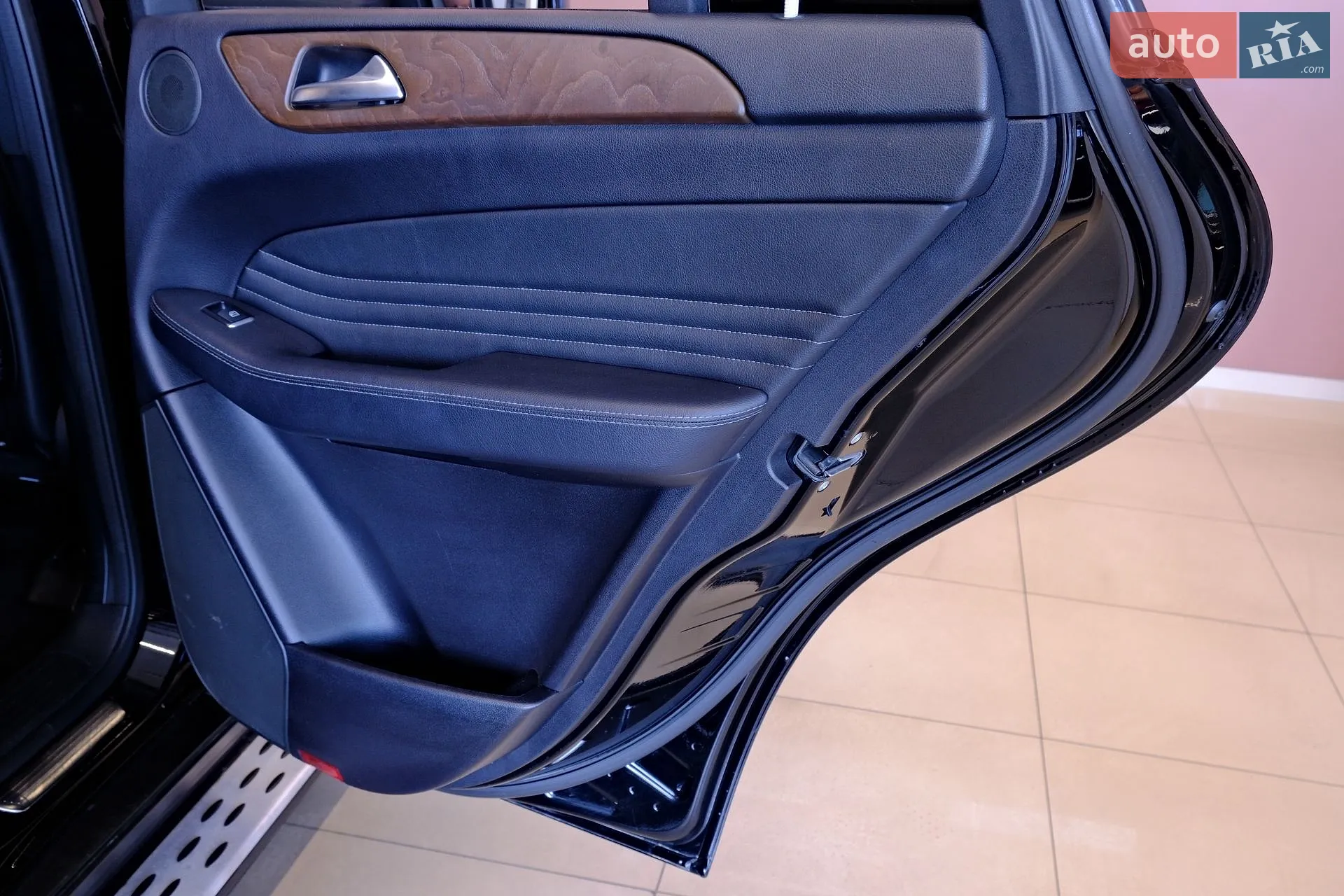 2016 Mercedes-Benz GLE - мініатюра 34