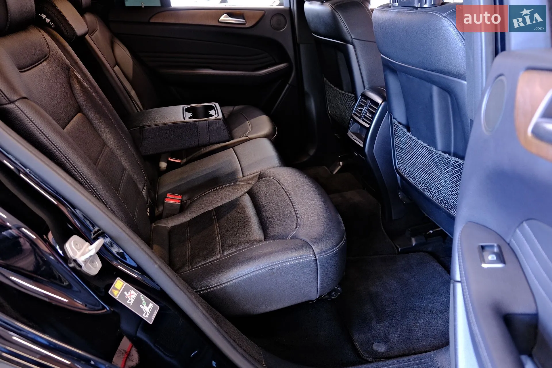 2016 Mercedes-Benz GLE - мініатюра 35