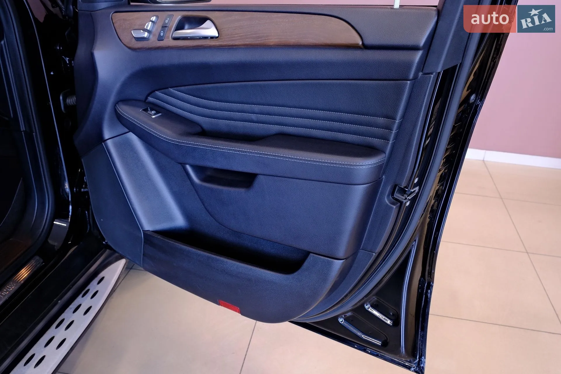 2016 Mercedes-Benz GLE - мініатюра 38