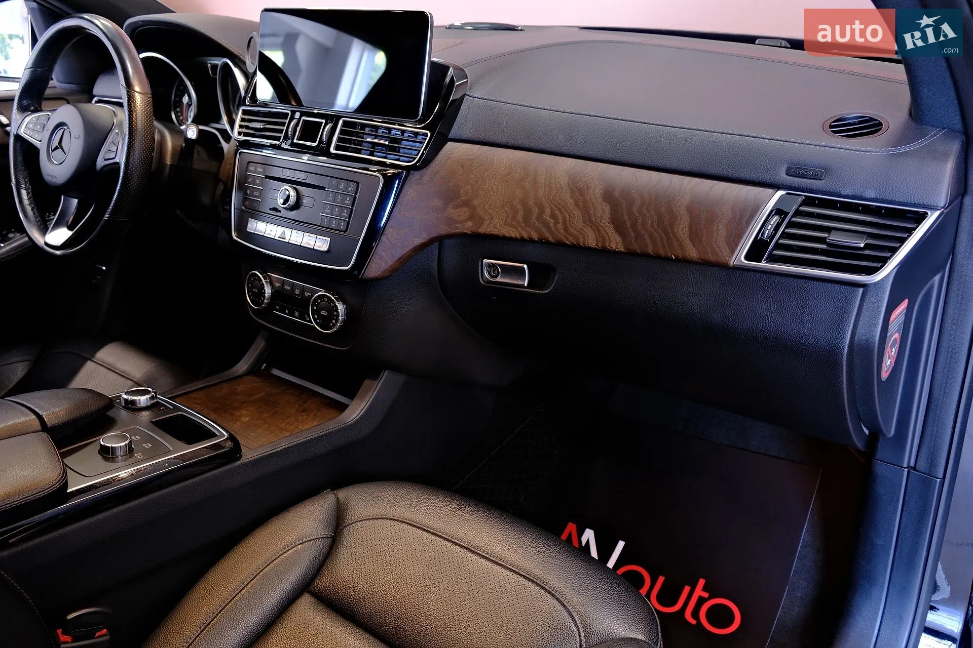2016 Mercedes-Benz GLE - мініатюра 40
