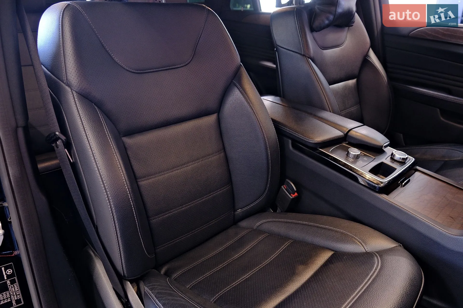 2016 Mercedes-Benz GLE - мініатюра 41