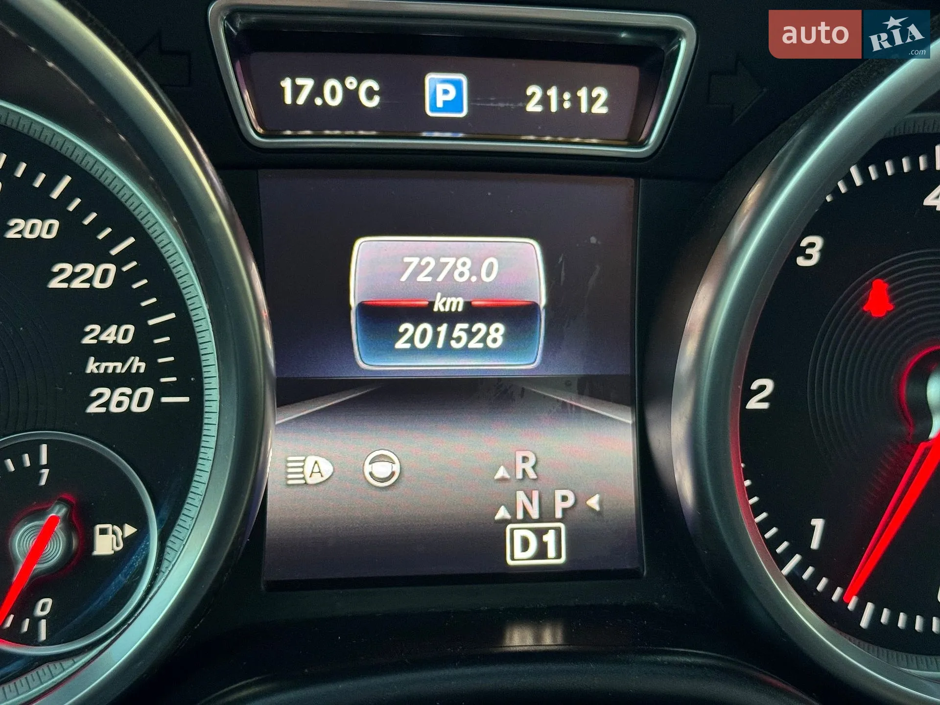 2016 Mercedes-Benz GLE - мініатюра 91