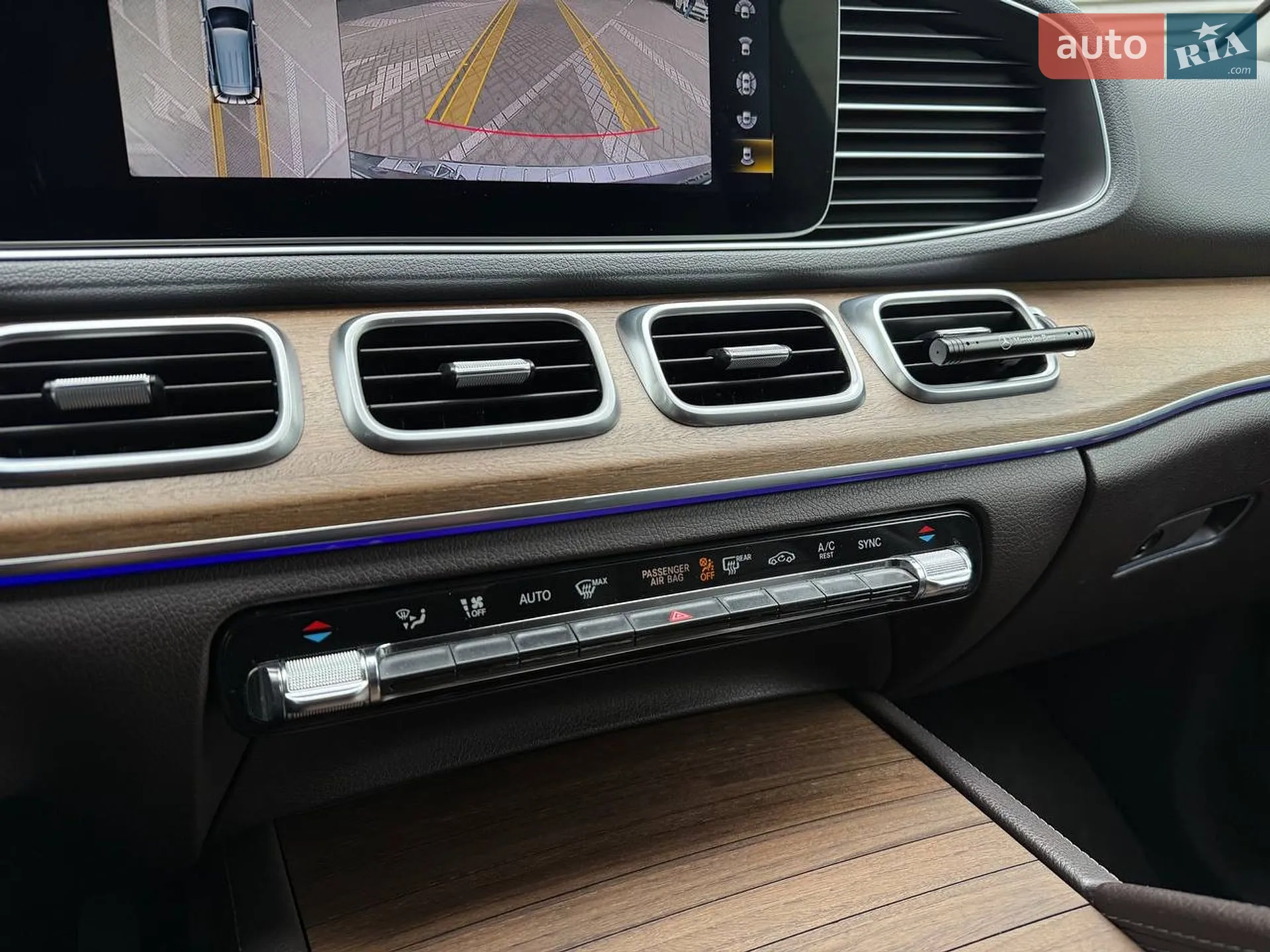 2019 Mercedes-Benz GLE - мініатюра 19