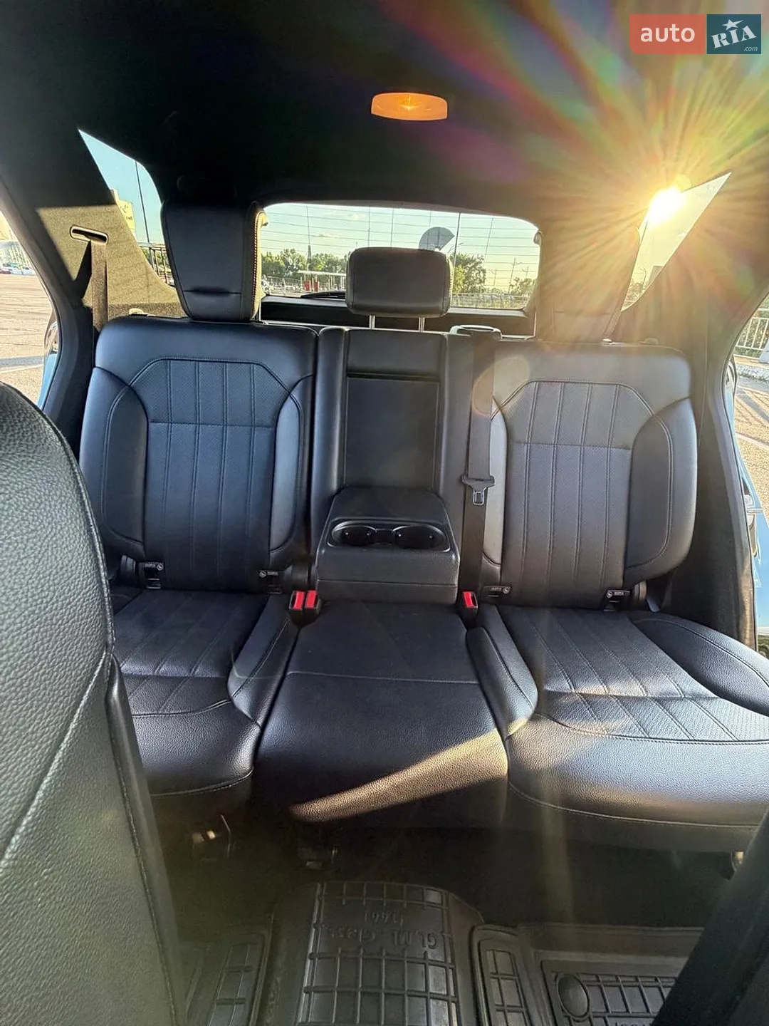 2016 Mercedes-Benz GLE - мініатюра 36