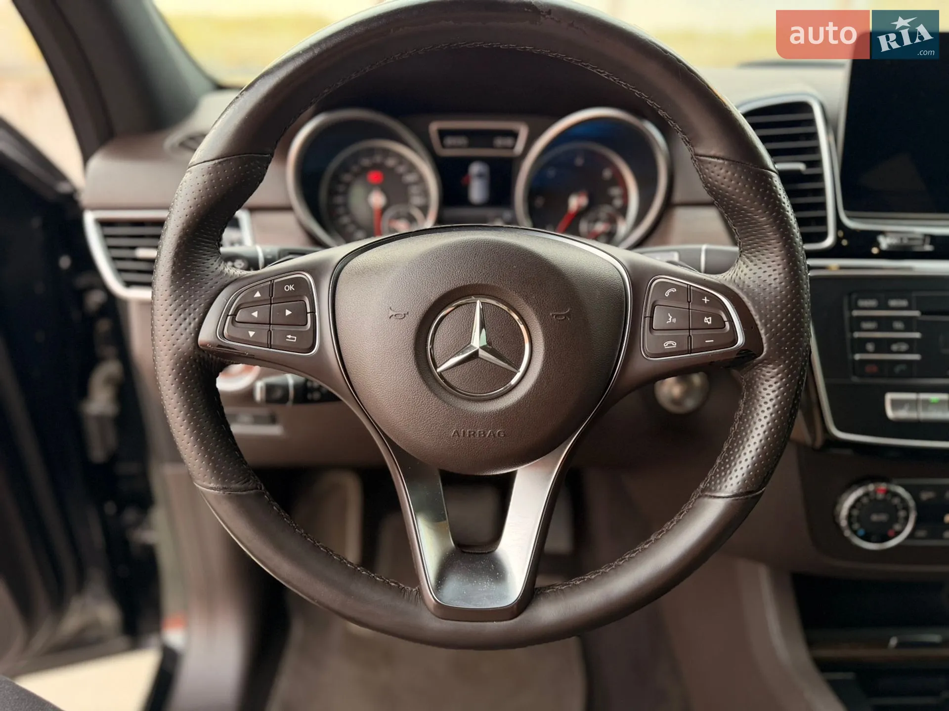 2018 Mercedes-Benz GLE - мініатюра 19