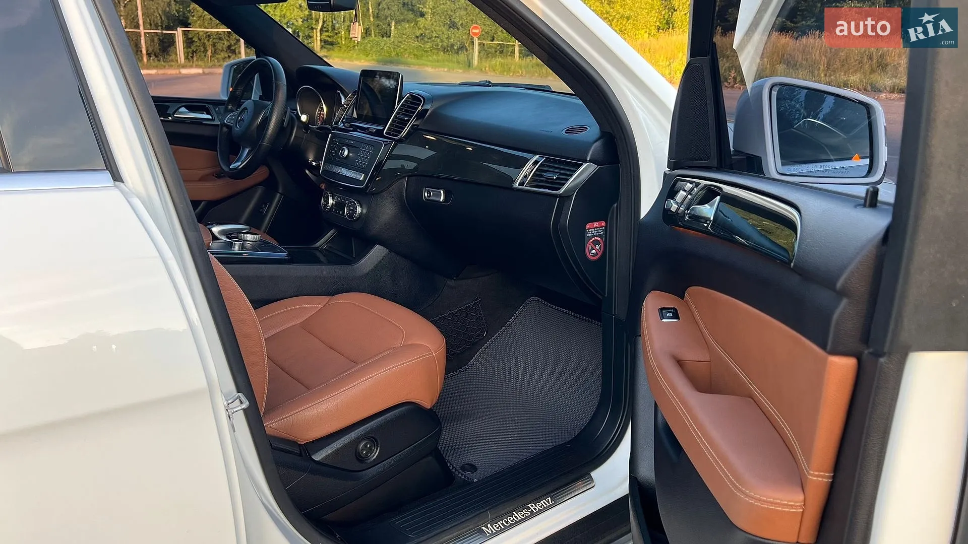2016 Mercedes-Benz GLE - мініатюра 16
