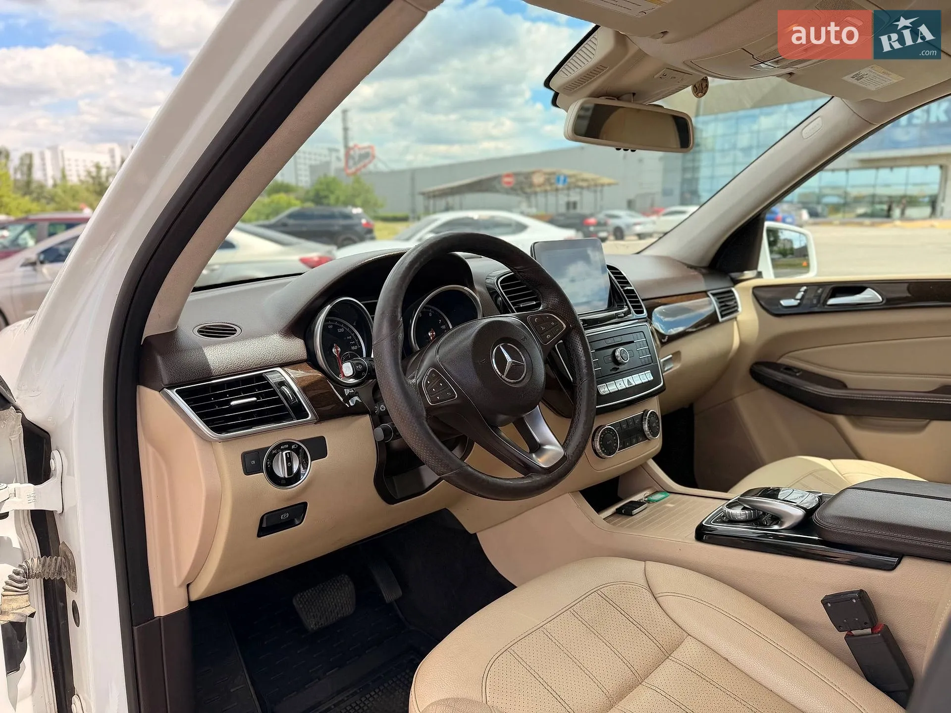 2017 Mercedes-Benz GLE - мініатюра 48