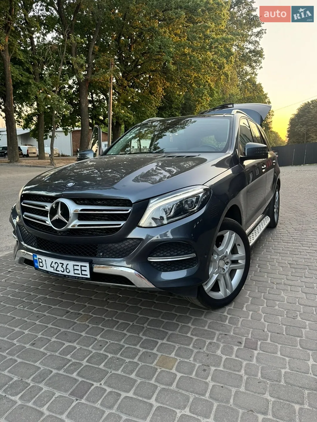 2016 Mercedes-Benz GLE - мініатюра 10