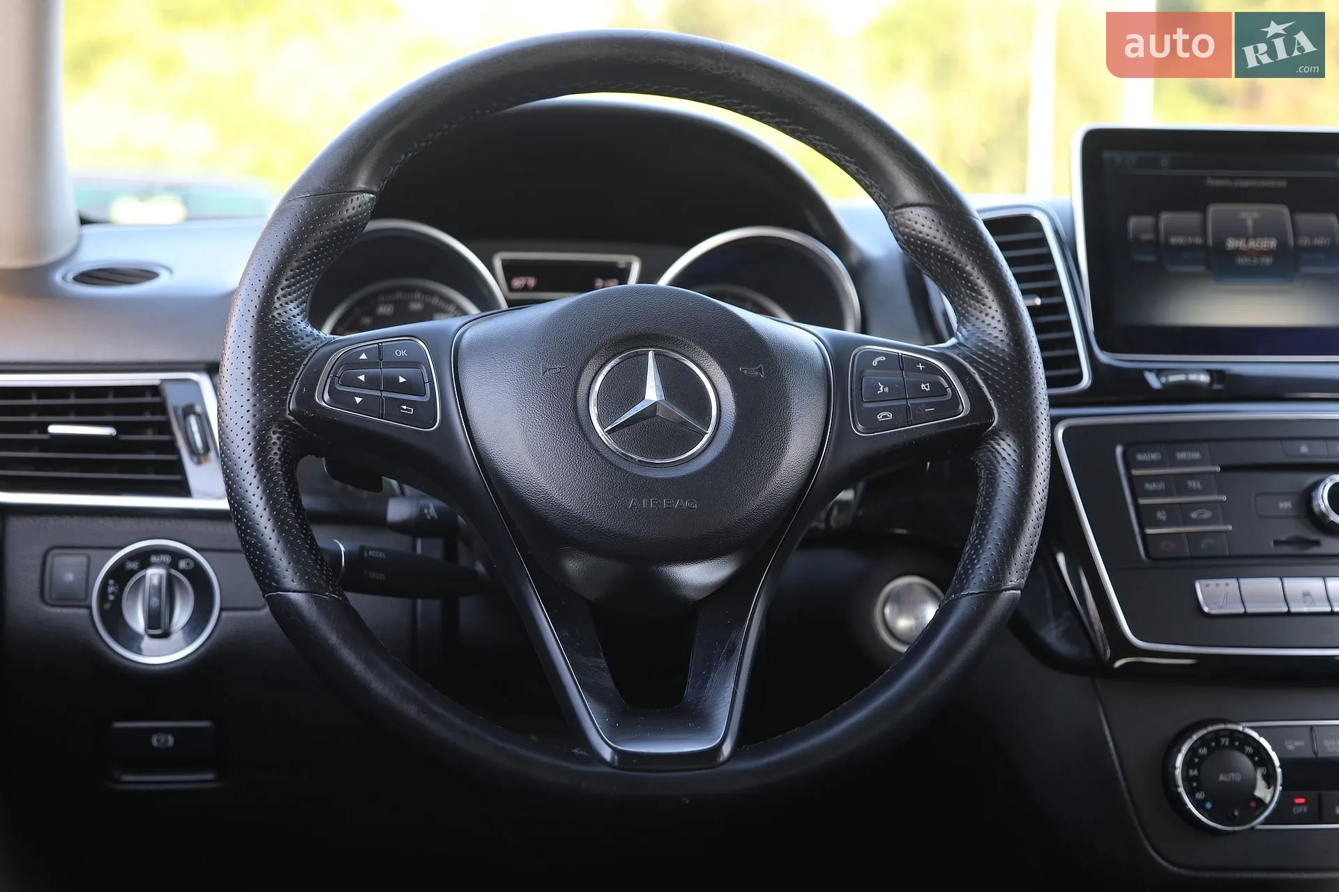 2015 Mercedes-Benz GLE - мініатюра 18