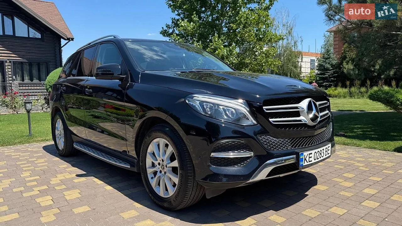 2017 Mercedes-Benz GLE - мініатюра 24