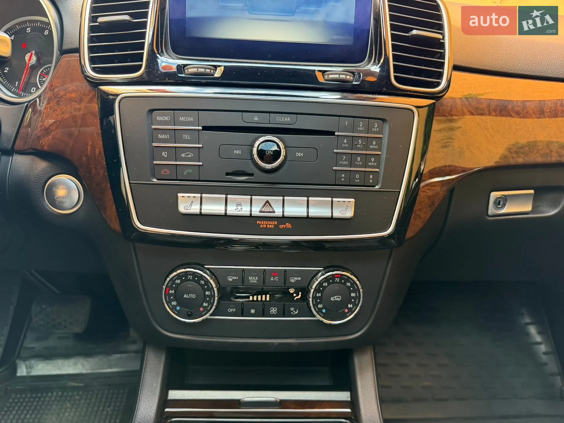 2016 Mercedes-Benz GLE - мініатюра 26