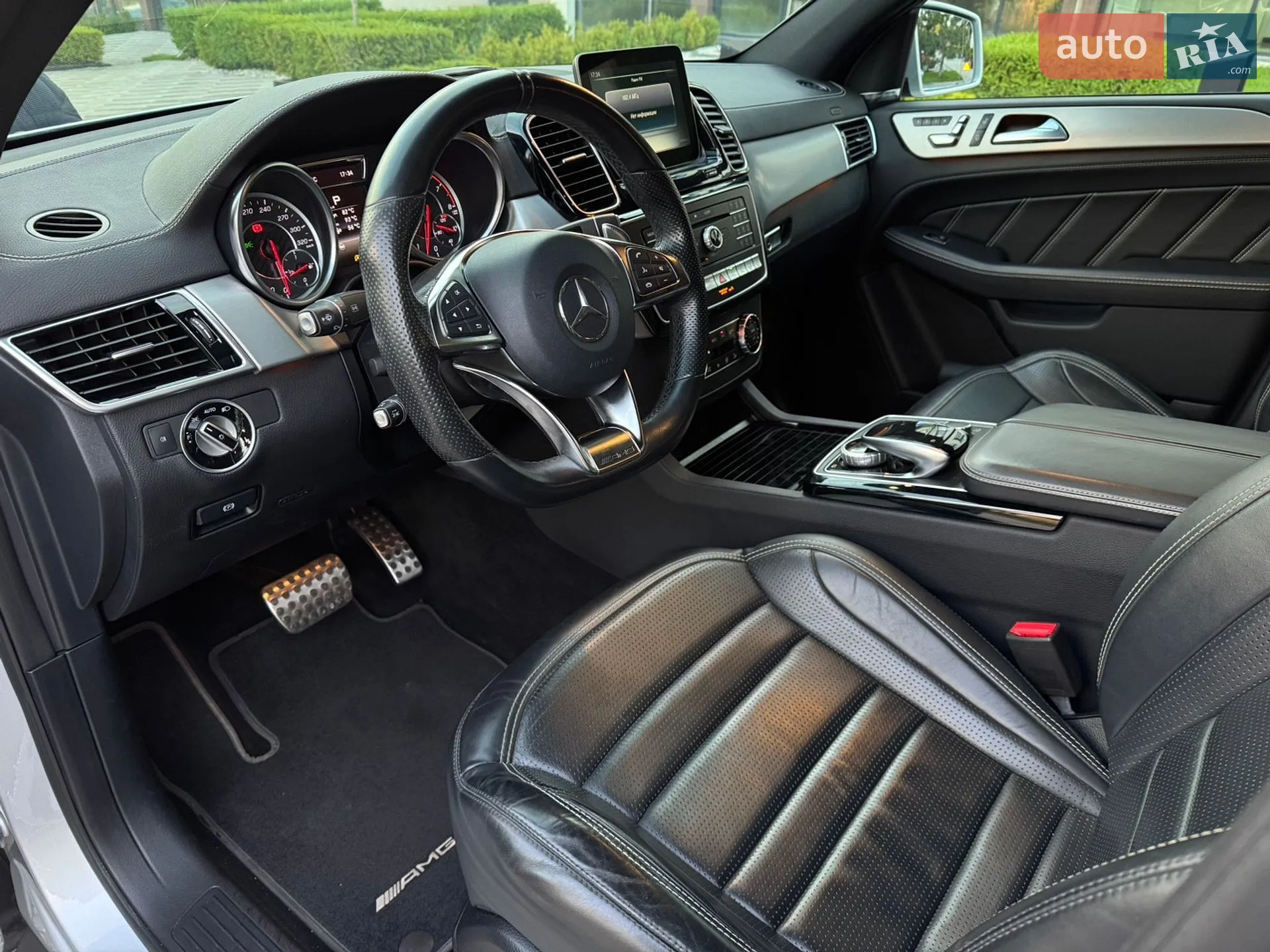 2016 Mercedes-Benz GLE - мініатюра 23