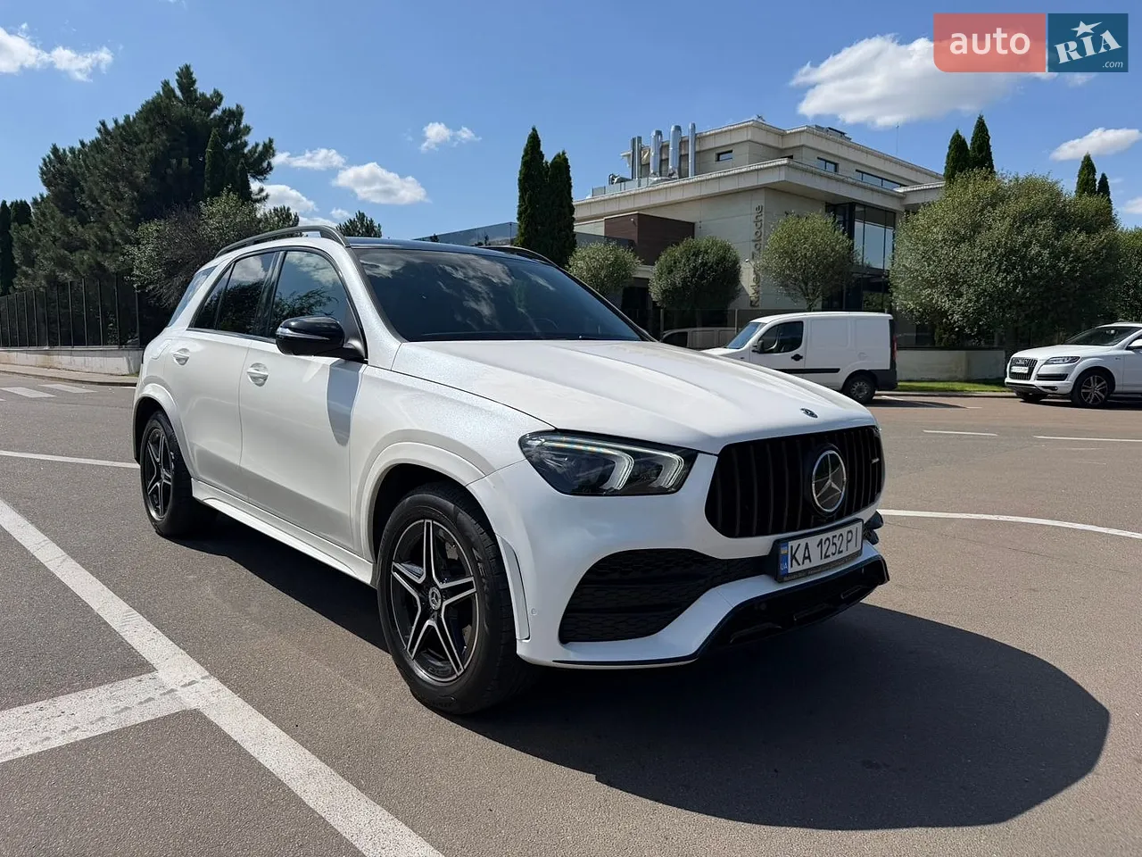2018 Mercedes-Benz GLE - мініатюра 31