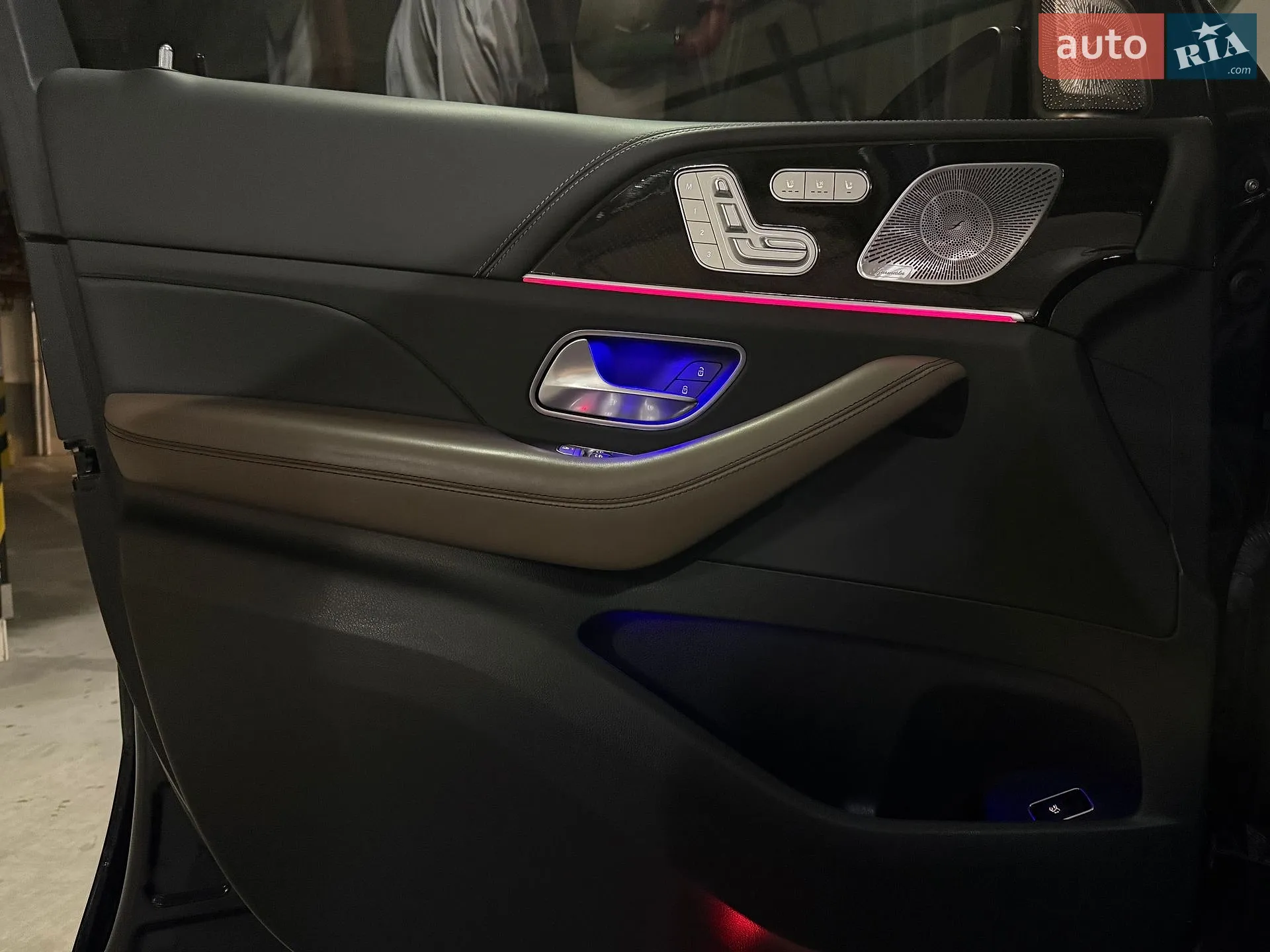 2020 Mercedes-Benz GLE - мініатюра 31