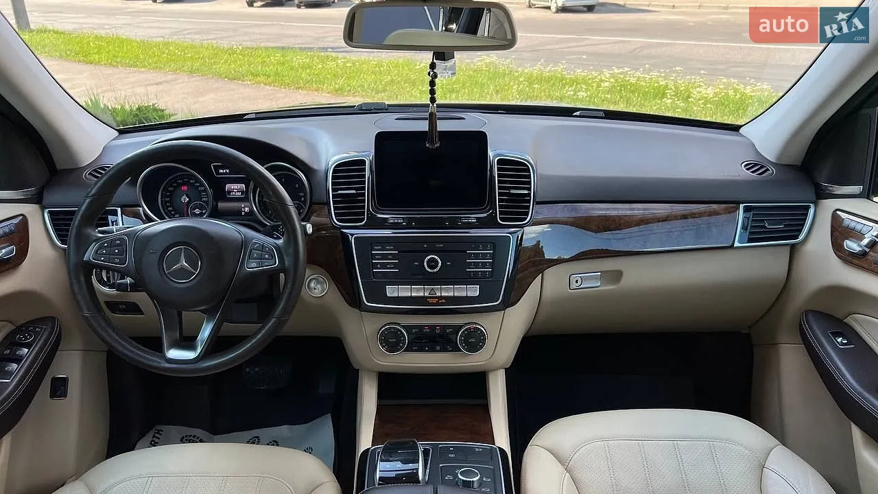 2016 Mercedes-Benz GLE - мініатюра 32
