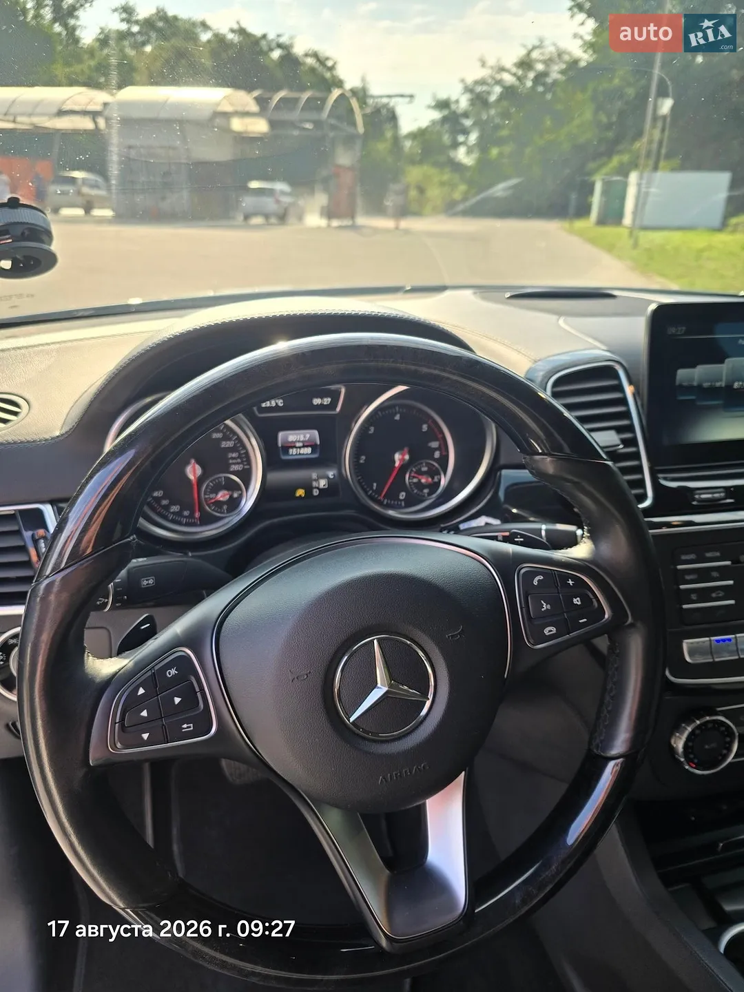 2016 Mercedes-Benz GLE - мініатюра 18