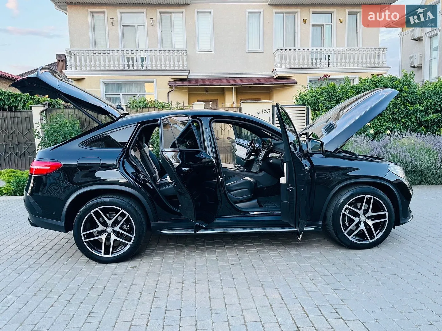 2016 Mercedes-Benz GLE - мініатюра 28