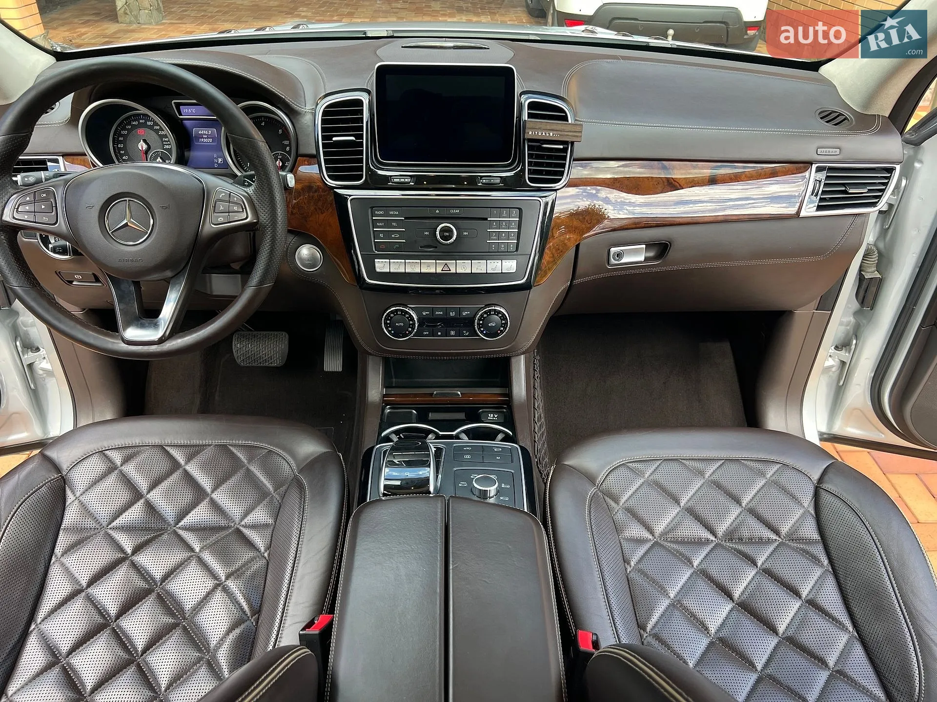 2015 Mercedes-Benz GLE - мініатюра 9