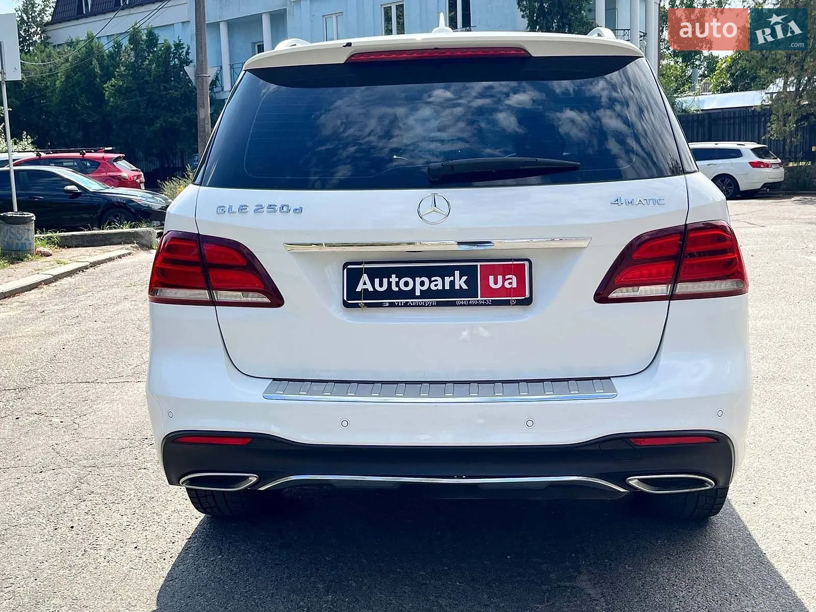 2016 Mercedes-Benz GLE - мініатюра 9