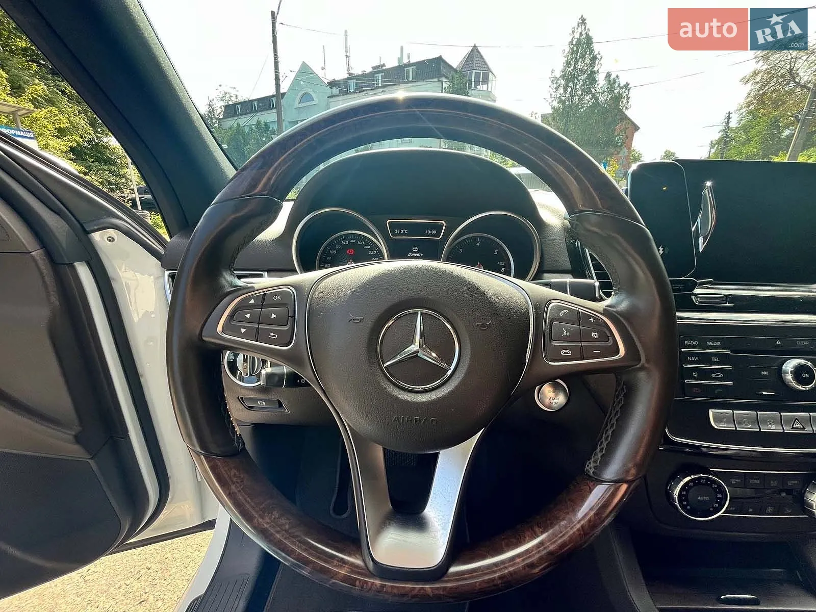 2016 Mercedes-Benz GLE - мініатюра 20