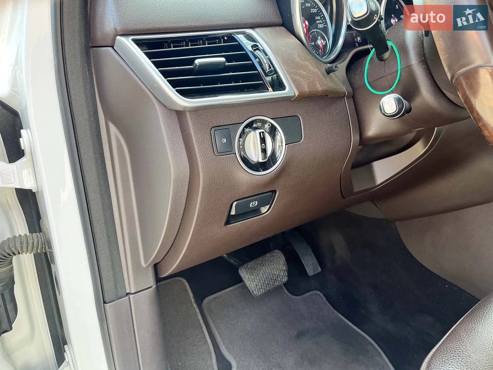 2016 Mercedes-Benz GLE - мініатюра 17