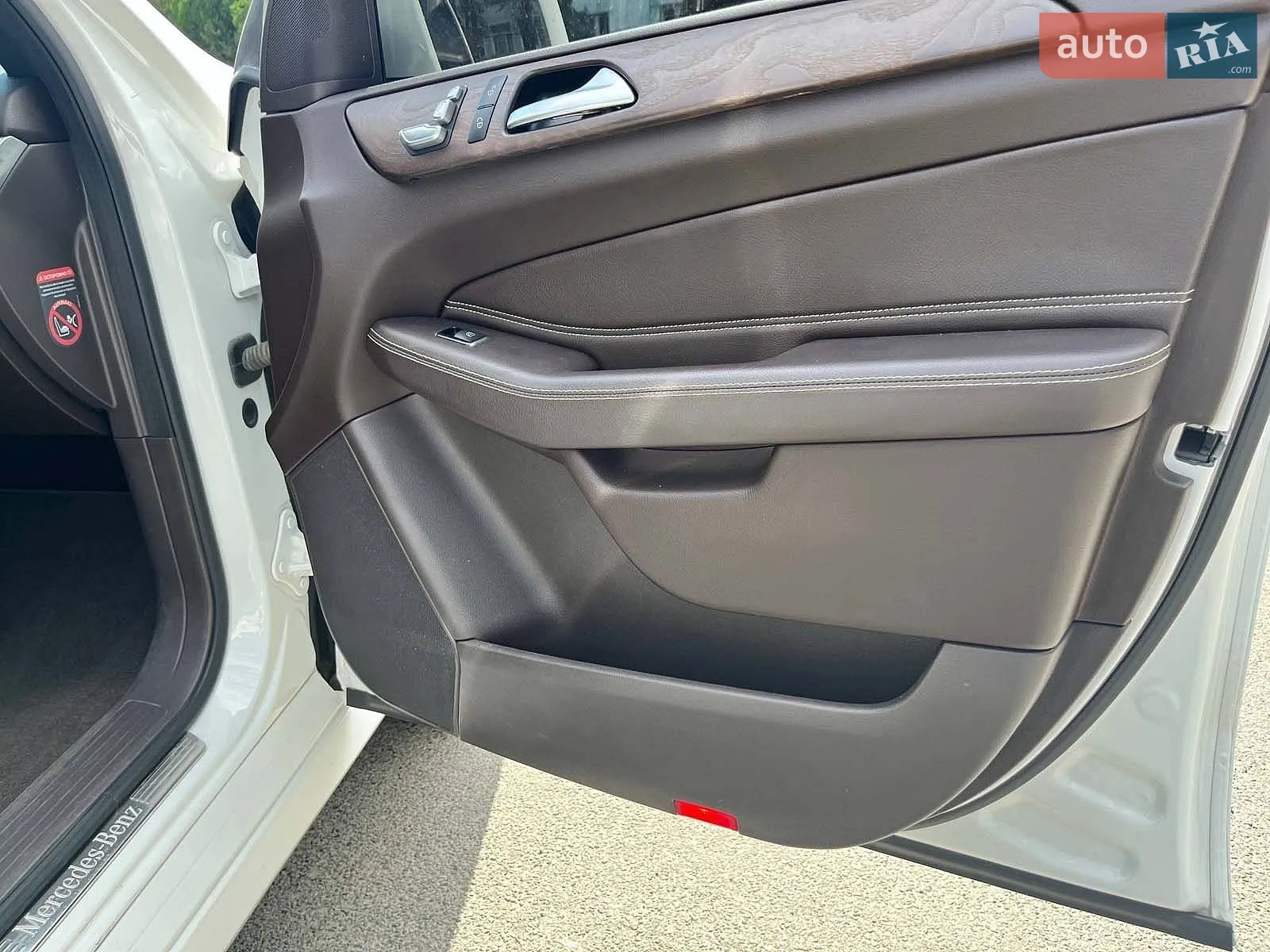 2016 Mercedes-Benz GLE - мініатюра 29