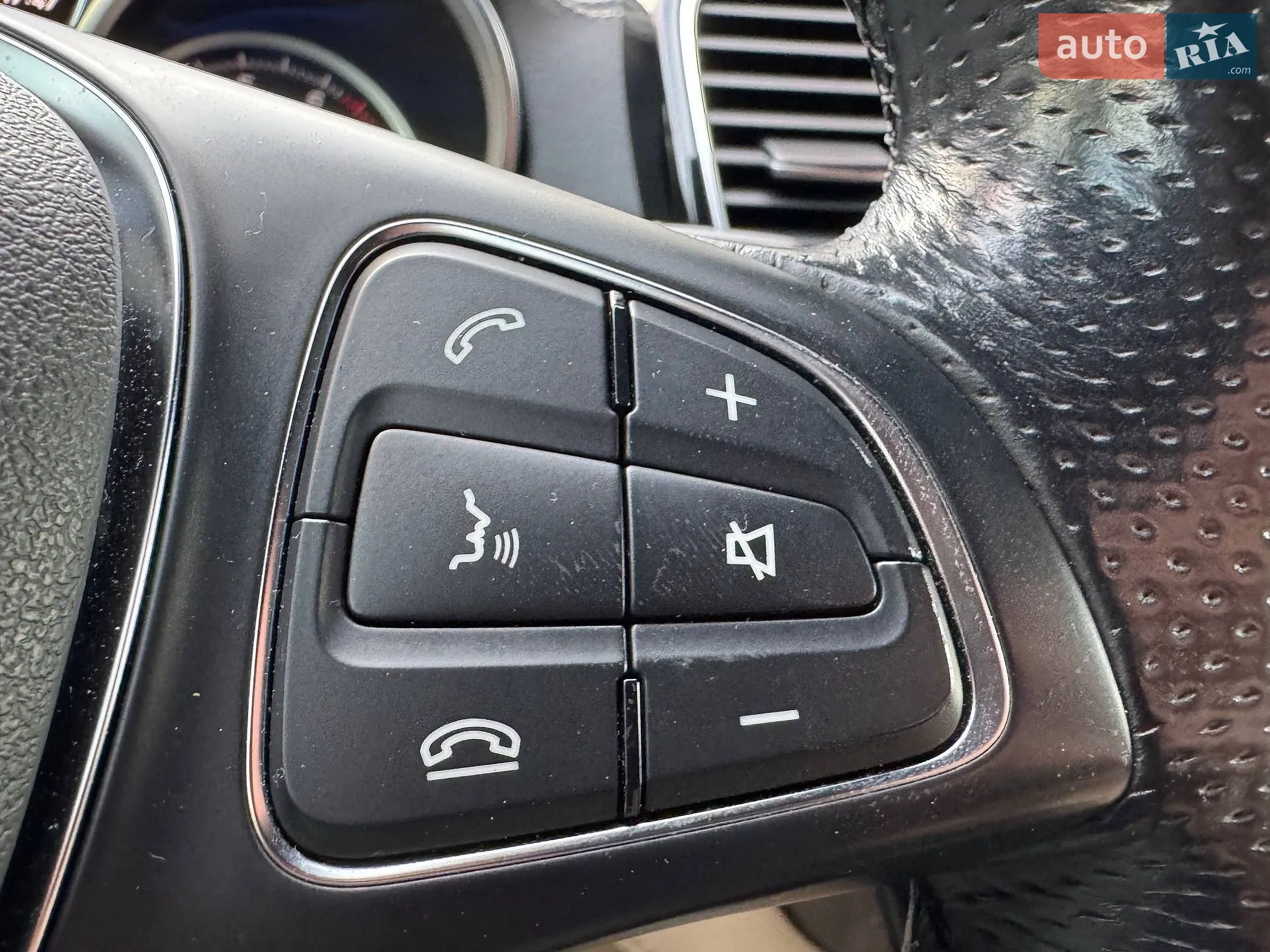 2016 Mercedes-Benz GLE - мініатюра 33