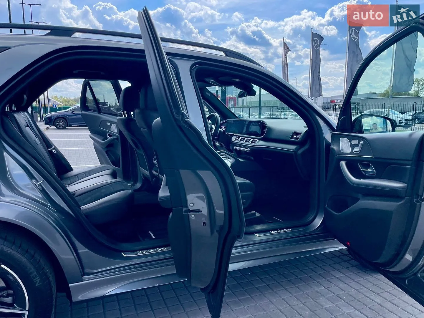 2020 Mercedes-Benz GLE - мініатюра 21