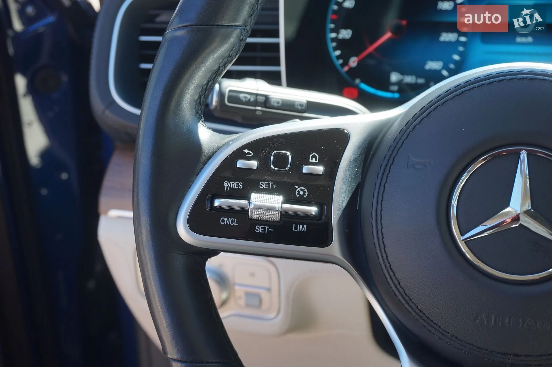 2021 Mercedes-Benz GLE - мініатюра 46