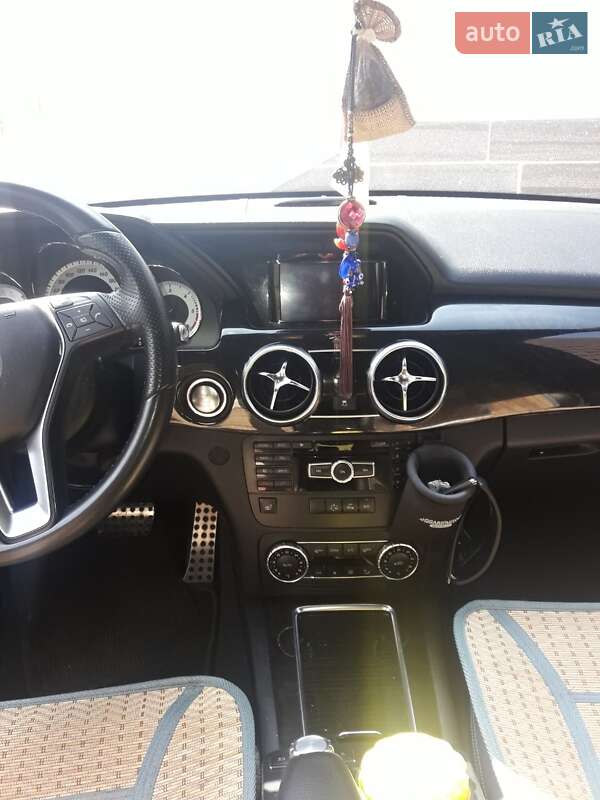 Внедорожник / Кроссовер Mercedes-Benz GLK-Class 2013 в Остроге
