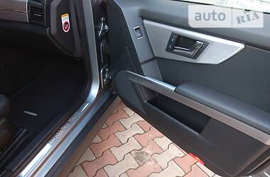 Позашляховик / Кросовер Mercedes-Benz GLK-Class 2011 в 