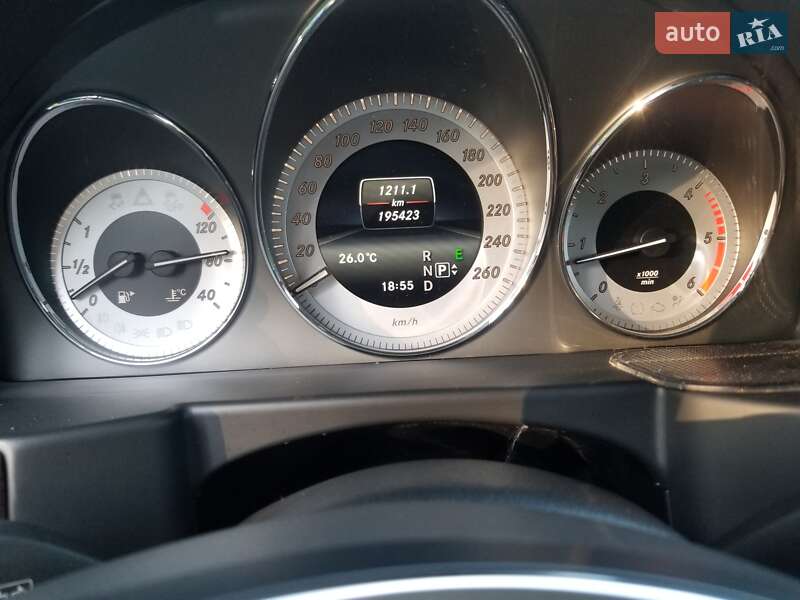 Внедорожник / Кроссовер Mercedes-Benz GLK-Class 2015 в Виннице фото 27 Внедорожник / Кроссовер Mercedes-Benz GLK-Class 2015 в Виннице