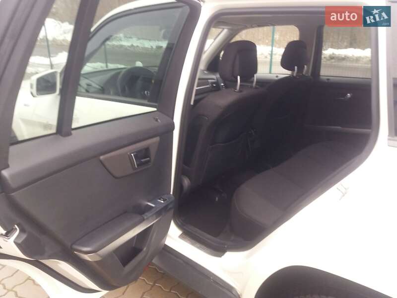 Позашляховик / Кросовер Mercedes-Benz GLK-Class 2010 в Нововолинську