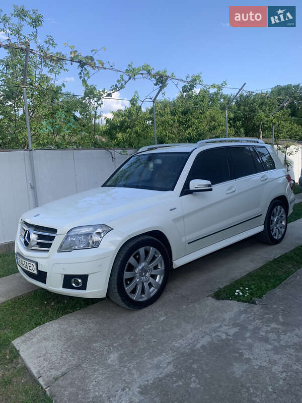 Позашляховик / Кросовер Mercedes-Benz GLK-Class 2010 в Чернівцях