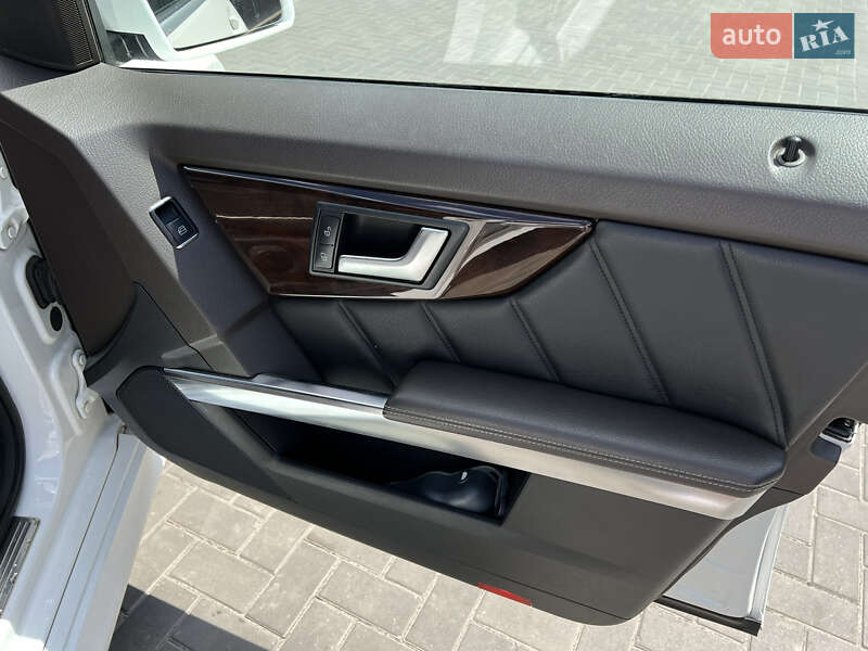 Позашляховик / Кросовер Mercedes-Benz GLK-Class 2012 в Кременчуці