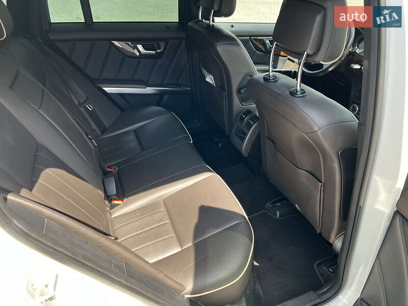 Позашляховик / Кросовер Mercedes-Benz GLK-Class 2012 в Кременчуці