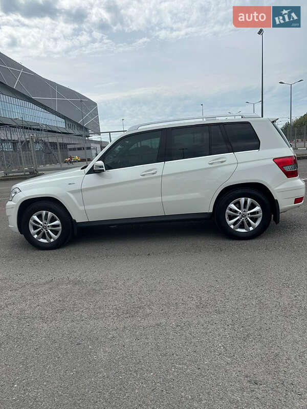Внедорожник / Кроссовер Mercedes-Benz GLK-Class 2011 в Львове