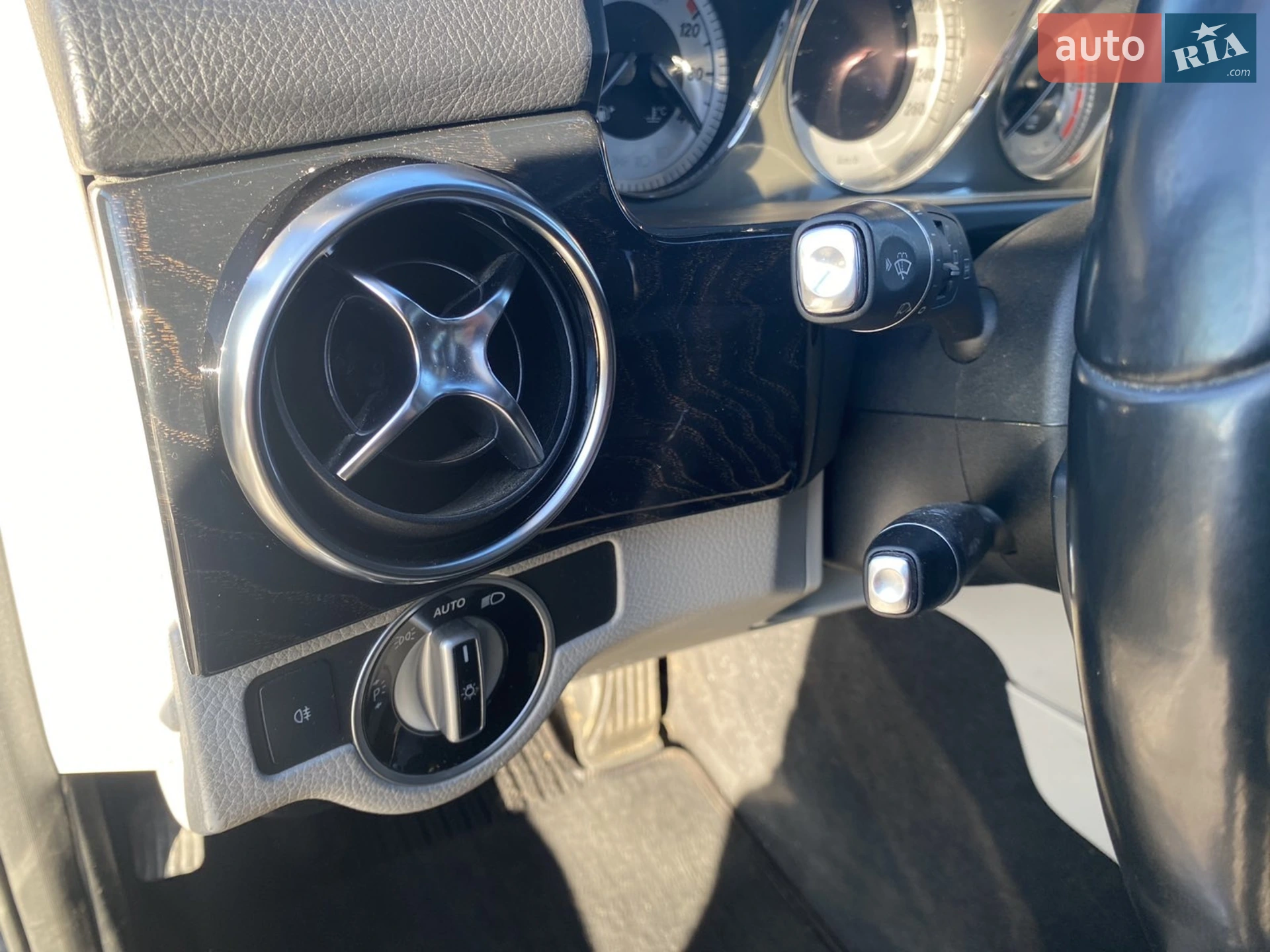 2012 Mercedes-Benz GLK-klasse - мініатюра 18