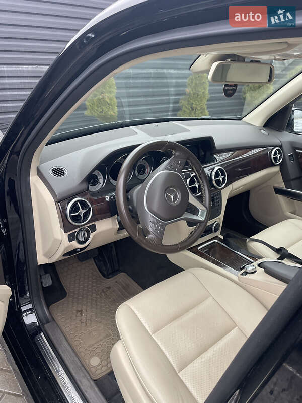 Внедорожник / Кроссовер Mercedes-Benz GLK-Class 2015 в Ивано-Франковске фото 6 Внедорожник / Кроссовер Mercedes-Benz GLK-Class 2015 в Ивано-Франковске