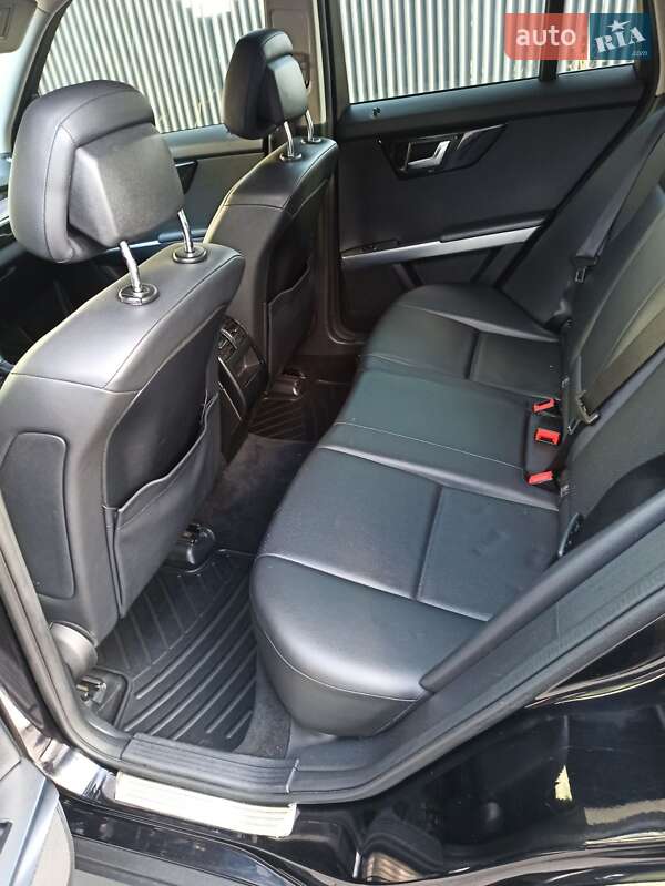Внедорожник / Кроссовер Mercedes-Benz GLK-Class 2012 в Киеве