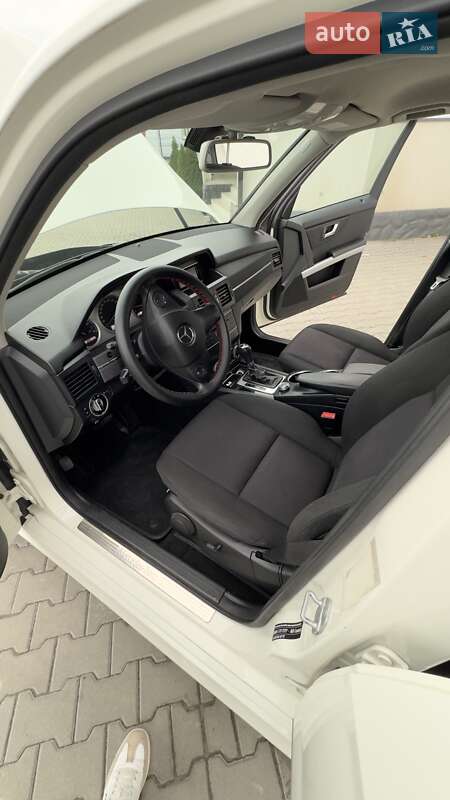 Позашляховик / Кросовер Mercedes-Benz GLK-Class 2011 в Чернівцях