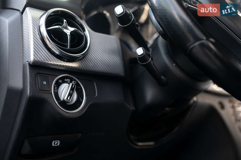 Внедорожник / Кроссовер Mercedes-Benz GLK-Class 2012 в Львове
