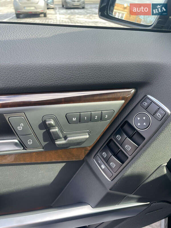 Позашляховик / Кросовер Mercedes-Benz GLK-Class 2015 в Дніпрі